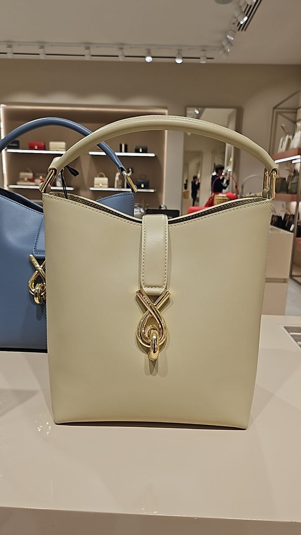 [E] FURLA AVENA WB01648 BX3628 8E000 MIANOVA S BUCKET BAG, 8050597600574 (EF38)