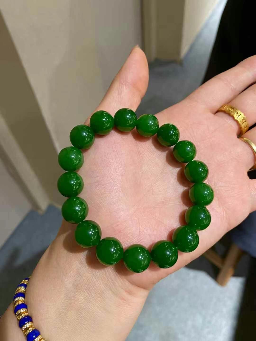 428721 和田玉碧玉塔尖綠羊脂手串 (12mm直徑)