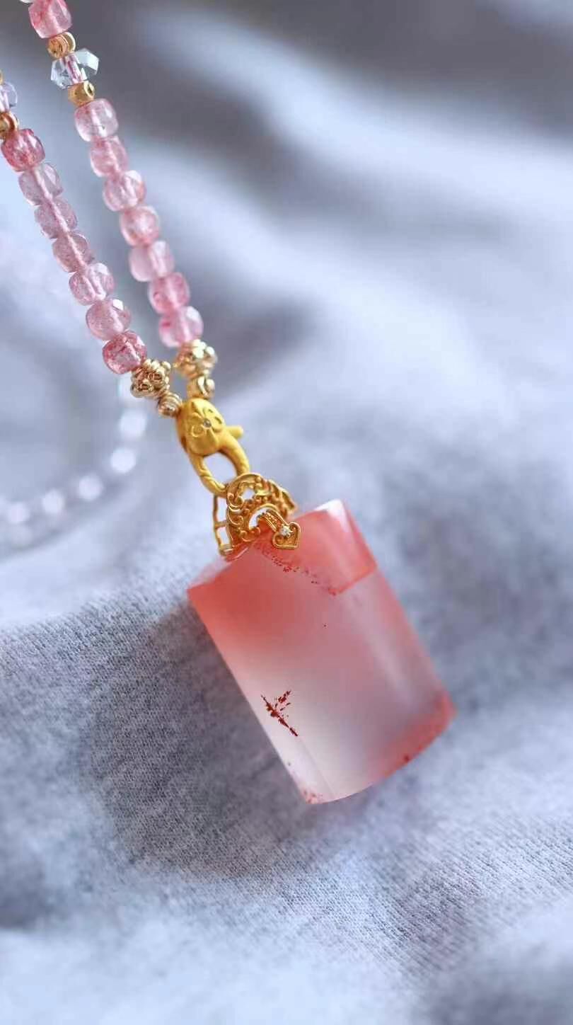 428722 南紅冰飄硃砂平安牌