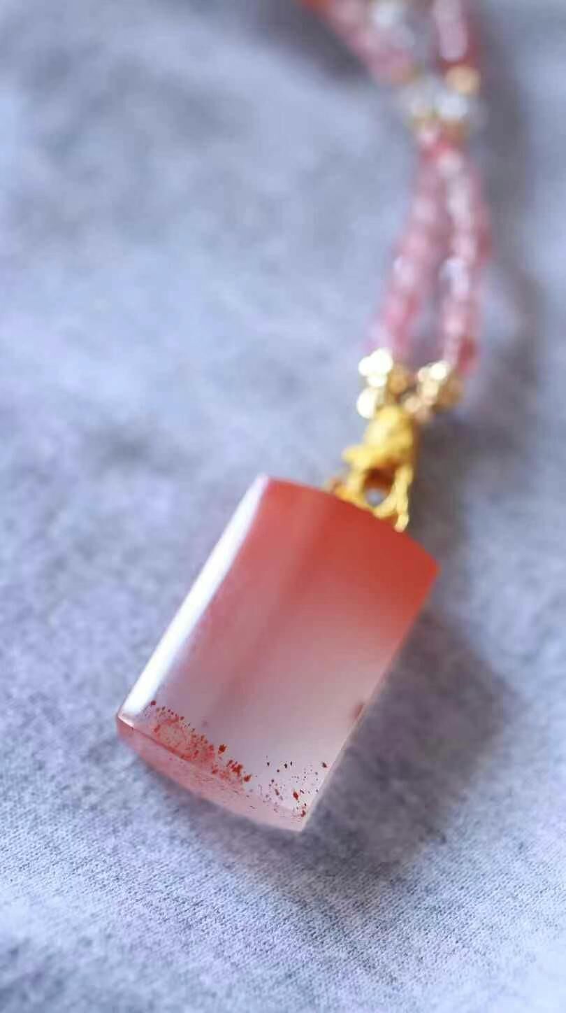 428722 南紅冰飄硃砂平安牌