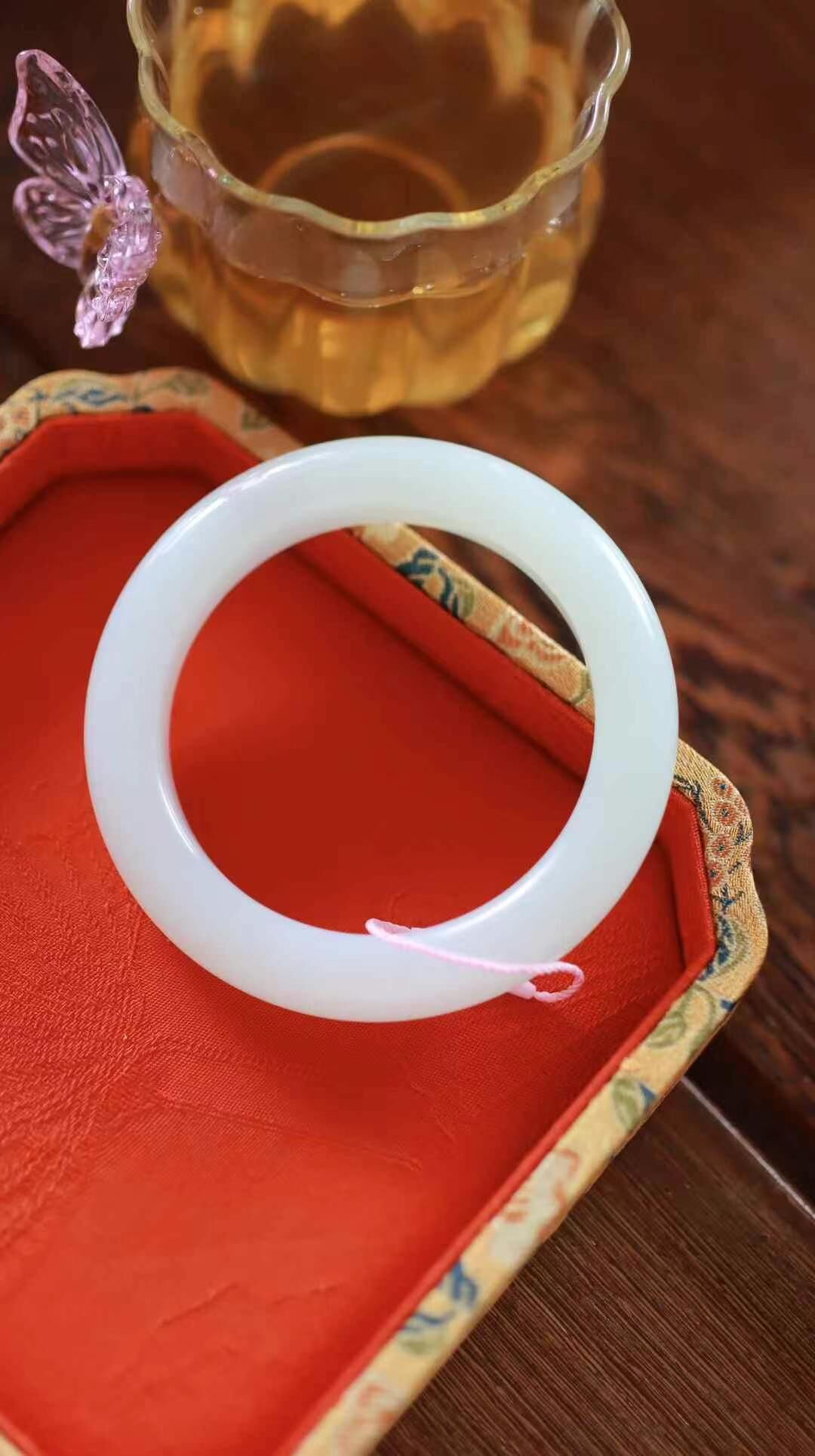 428723 57mm和田玉羊脂玉手鐲 (56-58)