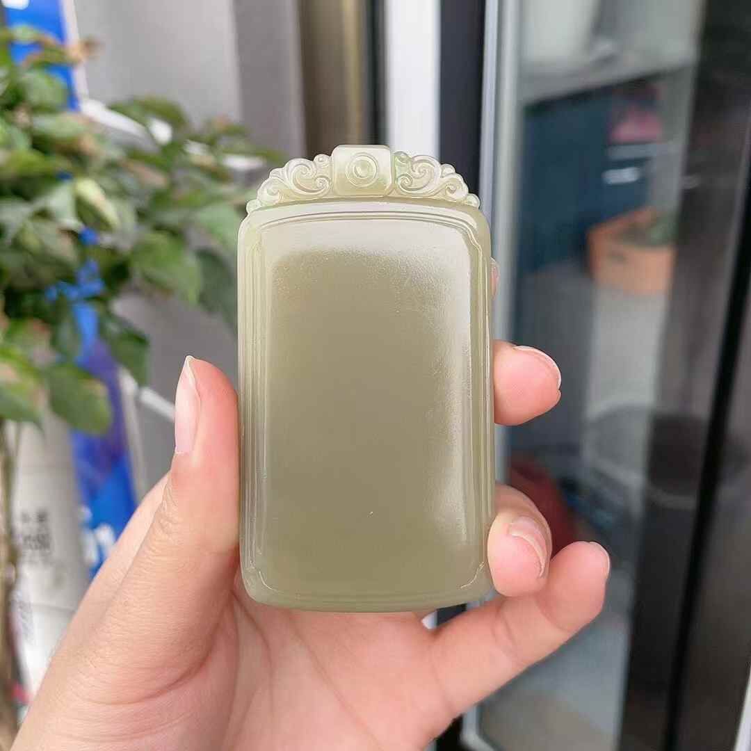 428763 和田玉且末碧玉糖無事牌