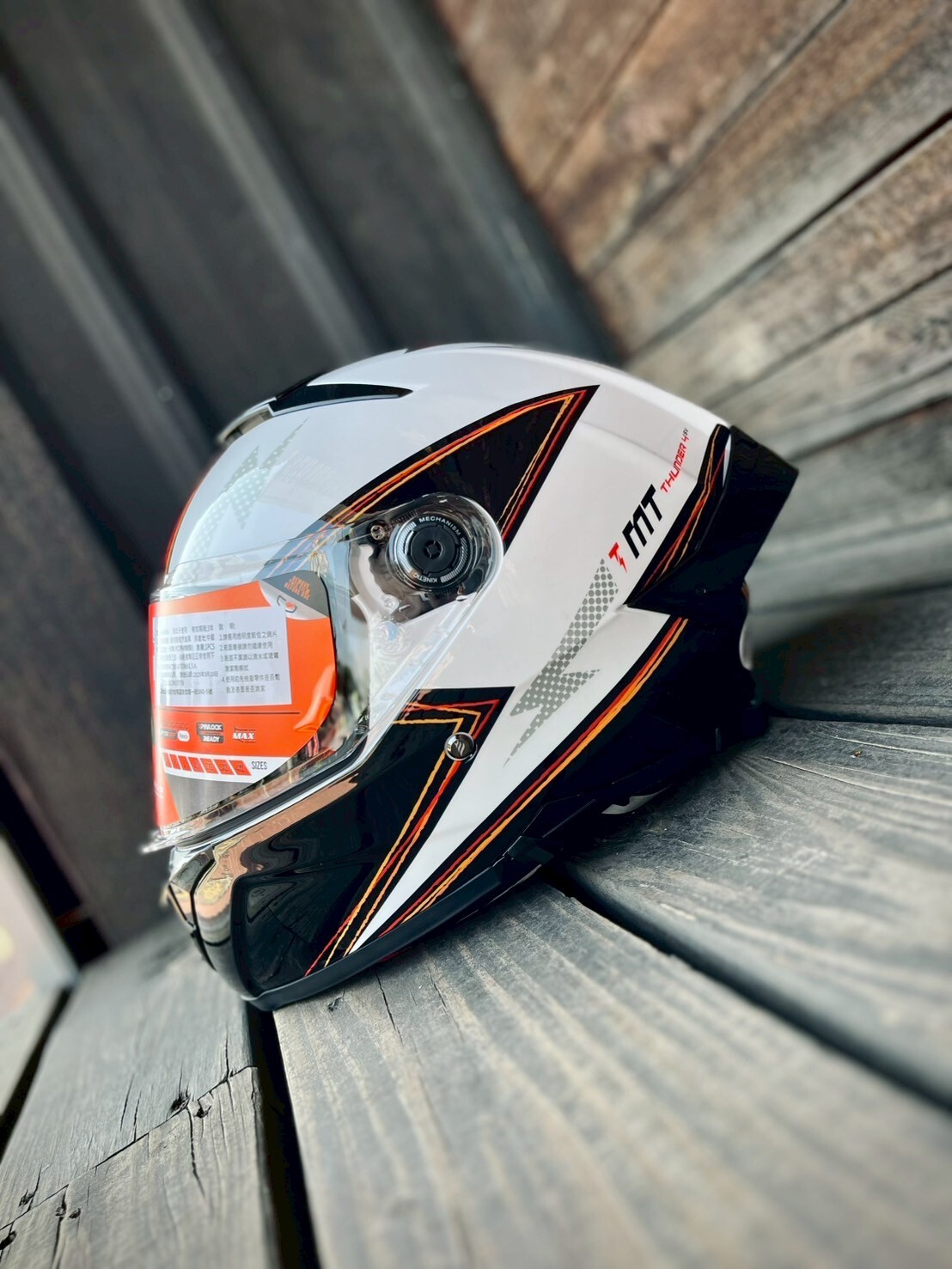 MT Helmet THUNDER 4 SV 彩繪 黑白閃電 全罩 亞版