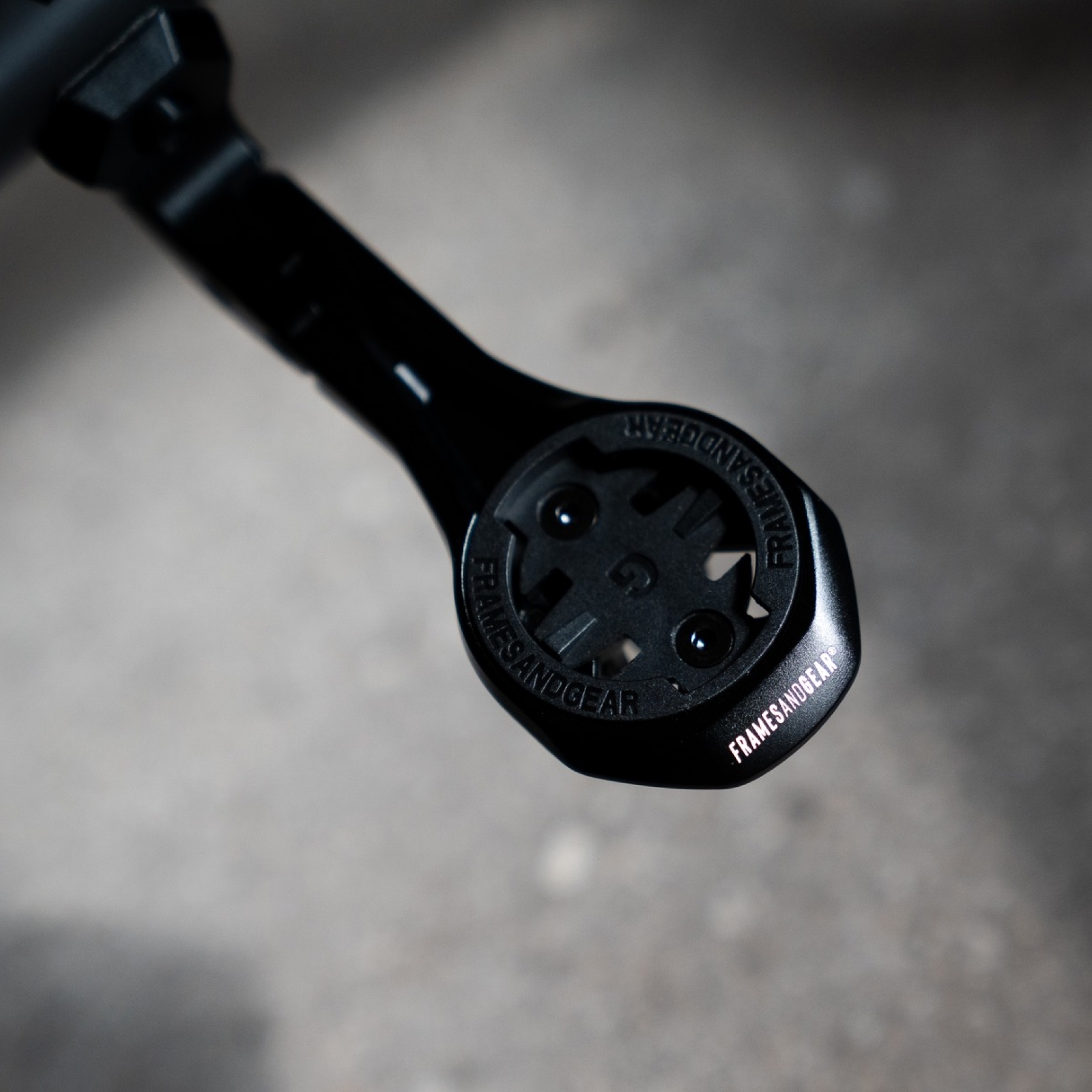 【Framesandgear】各車款碼表座（短版 / 一般長版 / Garmin 1050 專用）