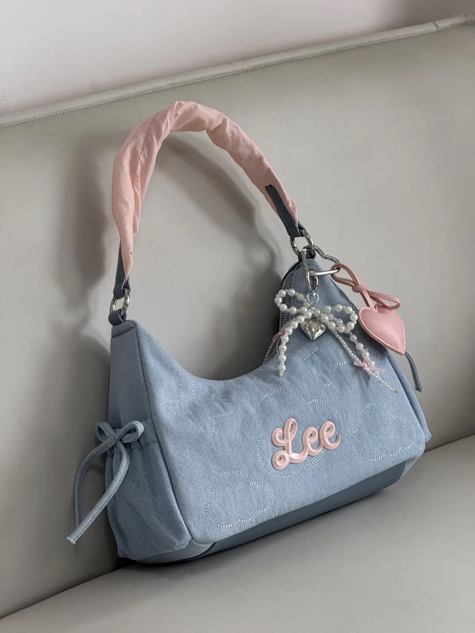 LEE 蝴蝶結雲吞包 牛仔藍 淡粉 單肩包 手提包 腋下包 / 預購