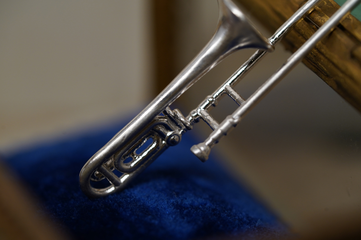 銀匠 立體長號吊墜