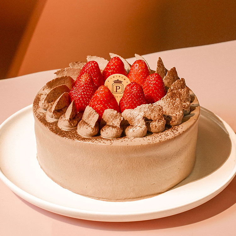 北海道生乳-草莓巧克力蛋糕