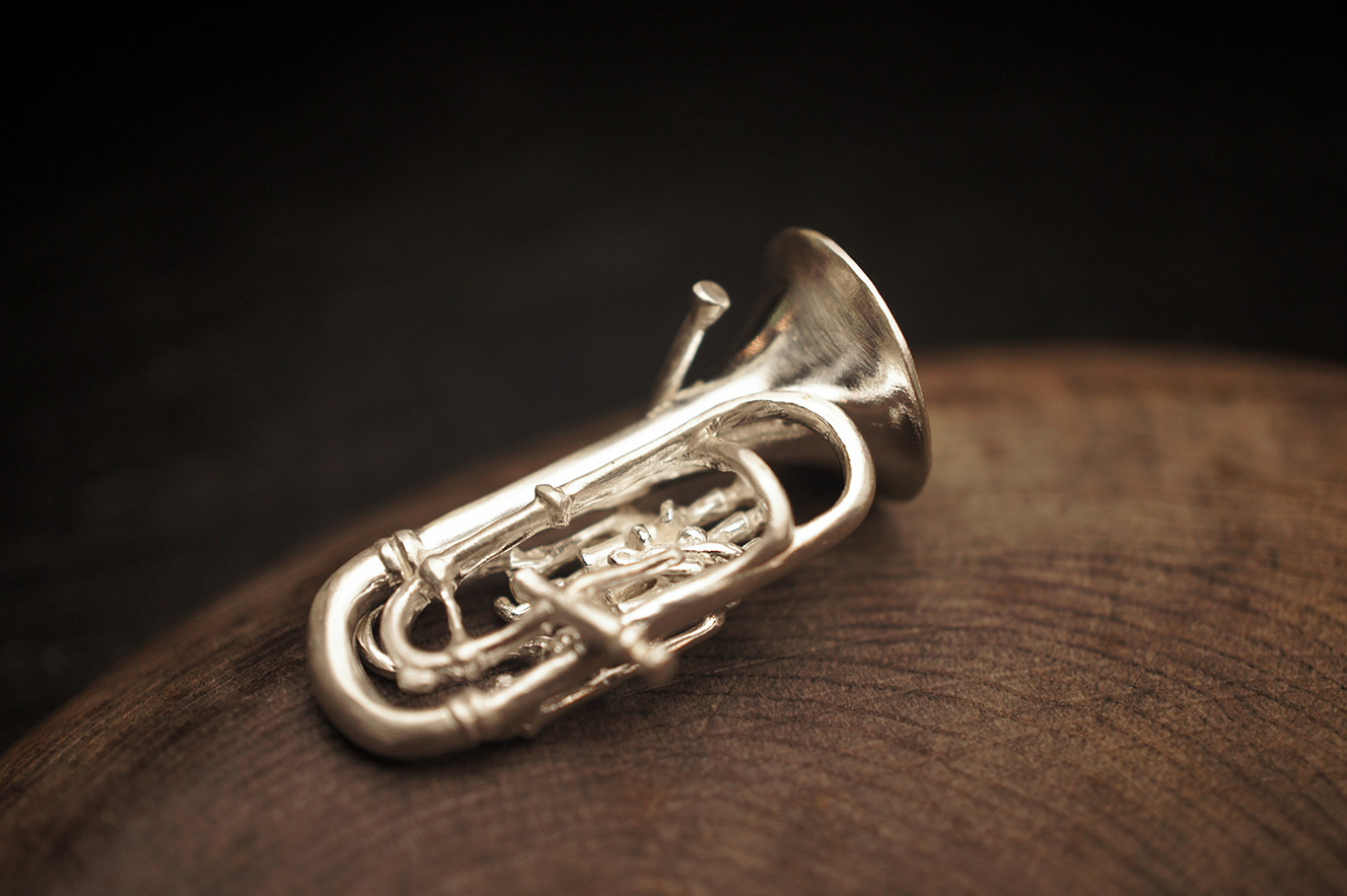 銀匠 立體粗管上低音號吊墜