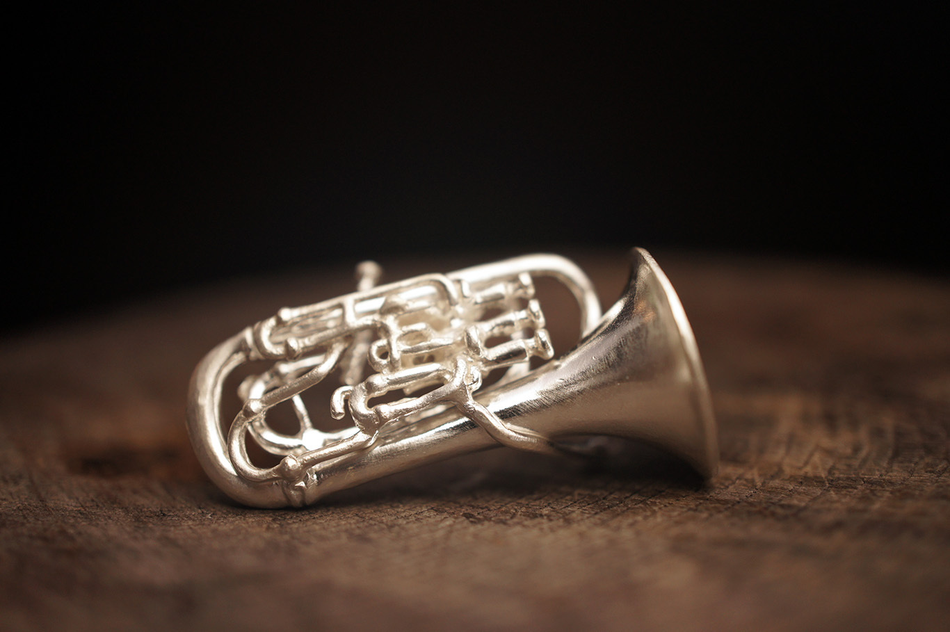 銀匠 立體粗管上低音號吊墜