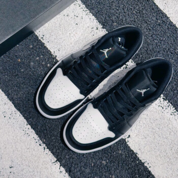 NIKE AIR JORDAN 1 黑白熊貓 復古 皮革 低筒 (限時優惠!)