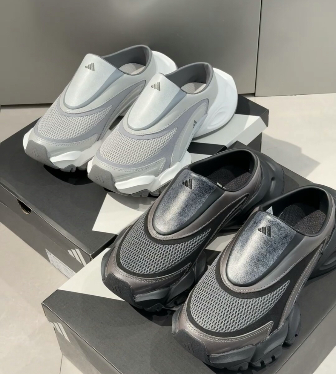 【APAIR】預購 Adidas XLG RUNNER MULE FOS 流線 時尚 科技感 穆勒鞋 三色 黑灰 白銀 灰銀 JS4529 JS4590 JS4586