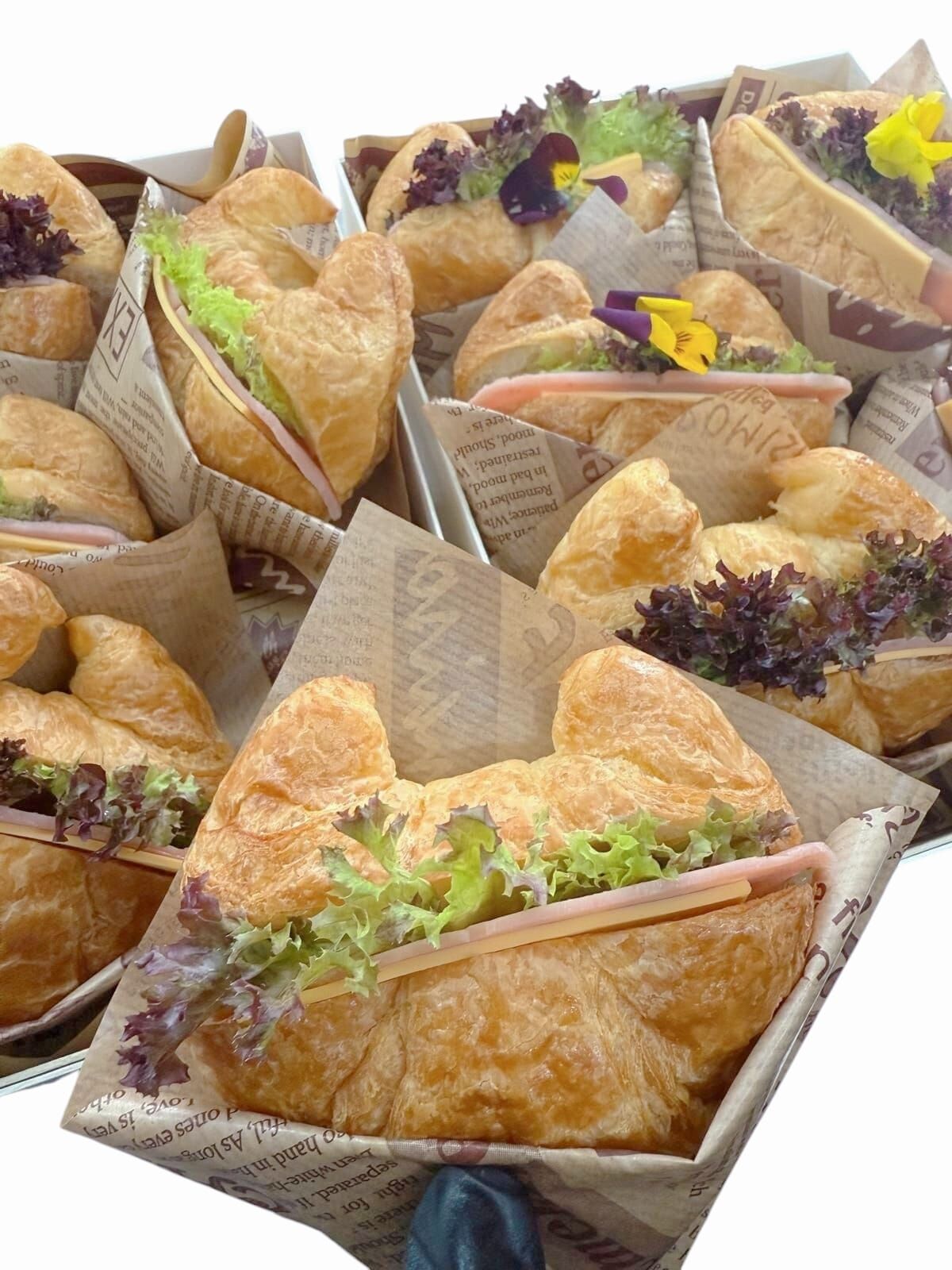 芝士火腿牛角包