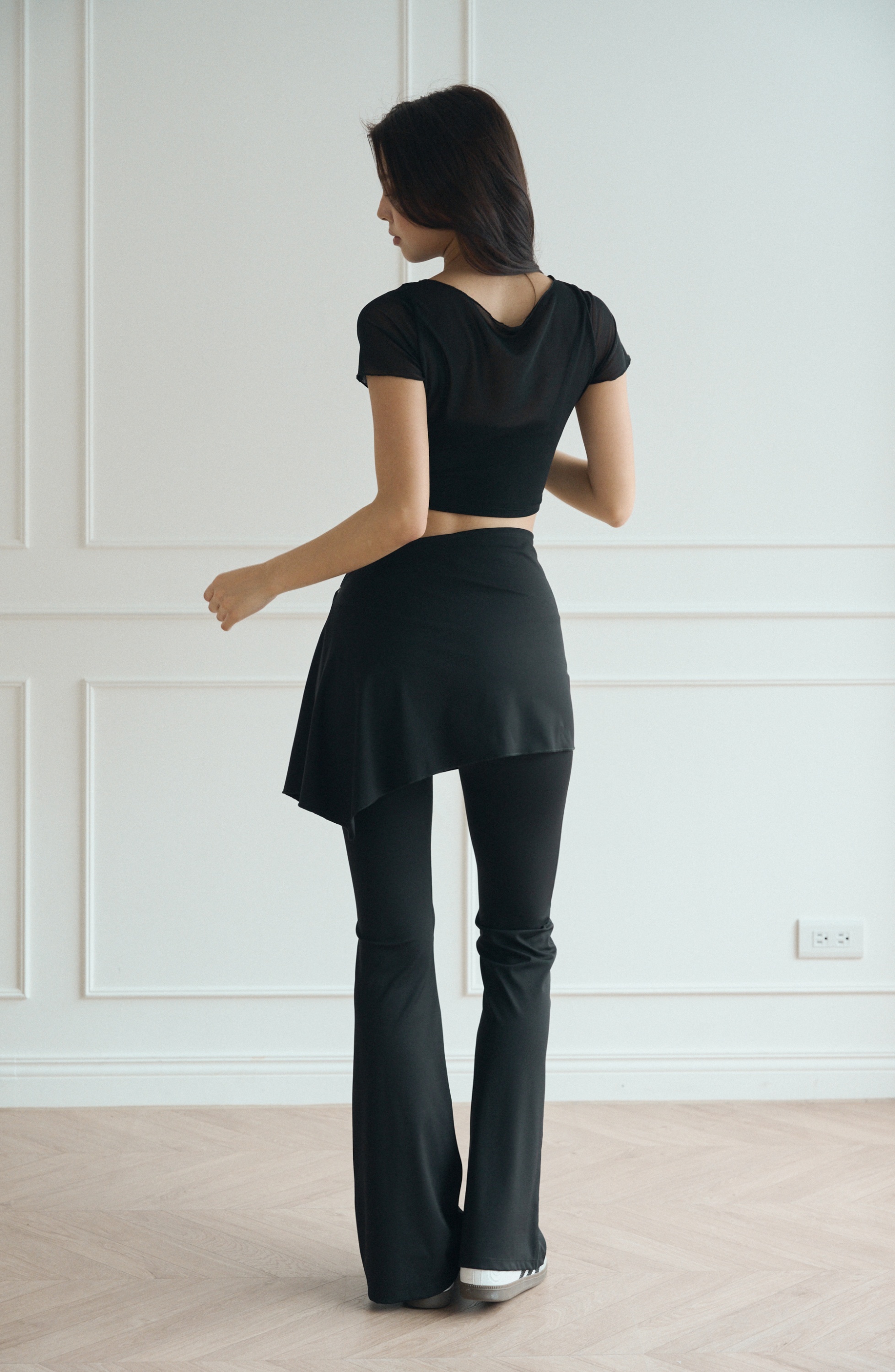 一件兩穿｜可拆裙擺瑜珈褲-黑色