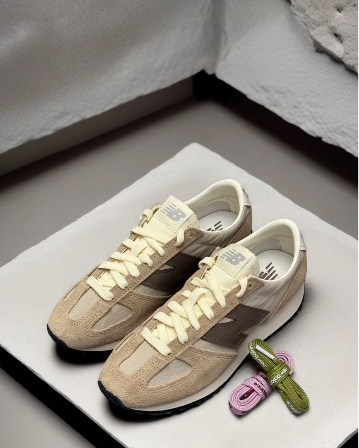 New Balance NB 471 百搭防滑跑鞋（棕色）