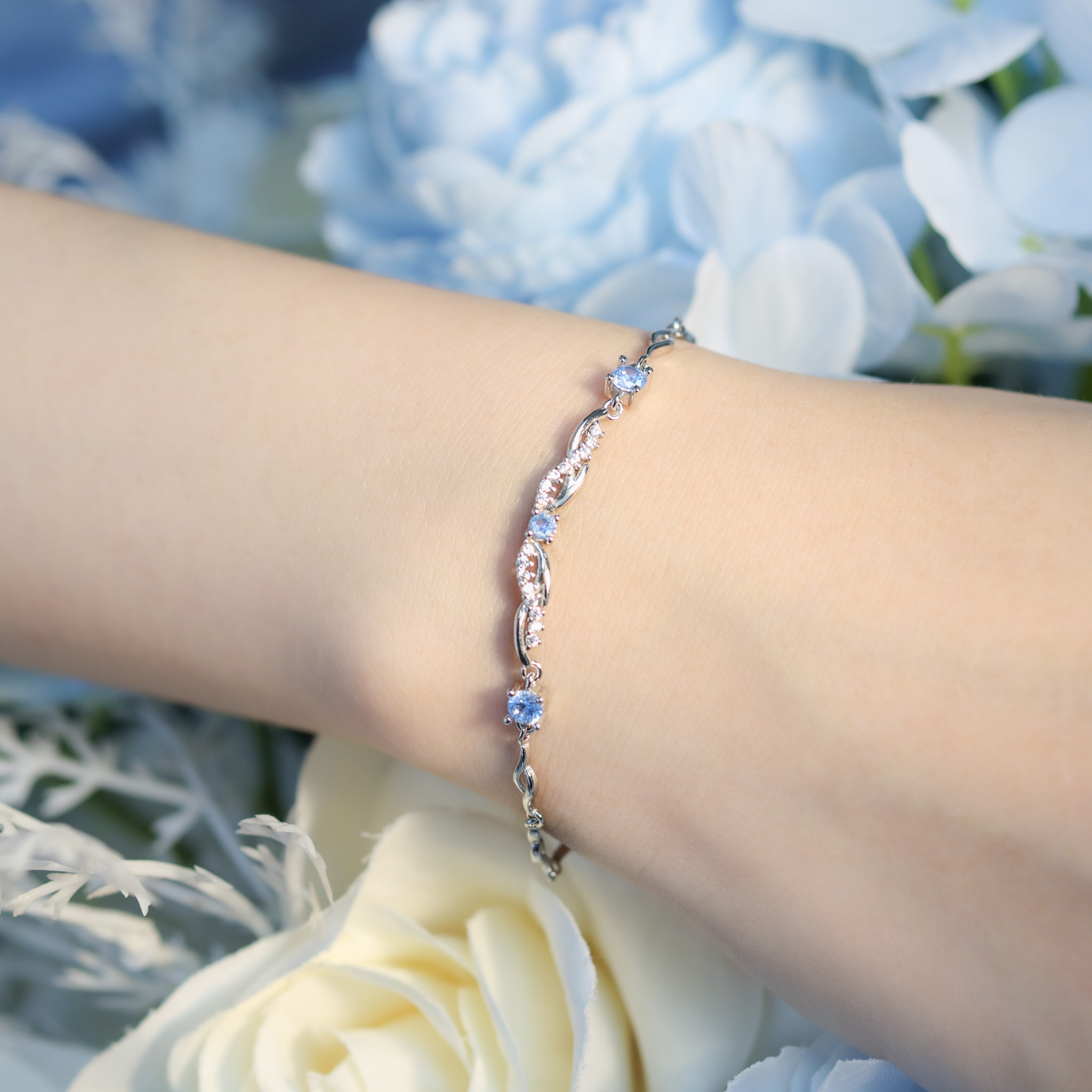 | 925純銀・厚鍍白金・ 厚鍍玫瑰金 | 小鹿亂撞軟手鐲 (銀 / 玫瑰金) | BR1333 |