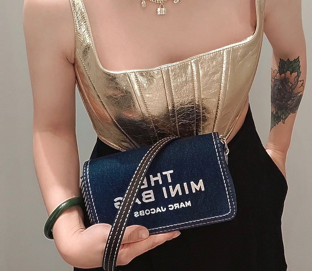 【預購】Marc Jacobs THE MINI G051410 牛仔布斜咩袋