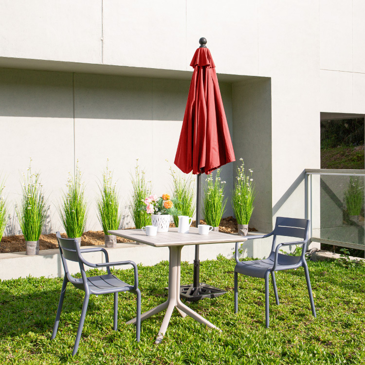 7.5尺手搖擺頭遮陽傘