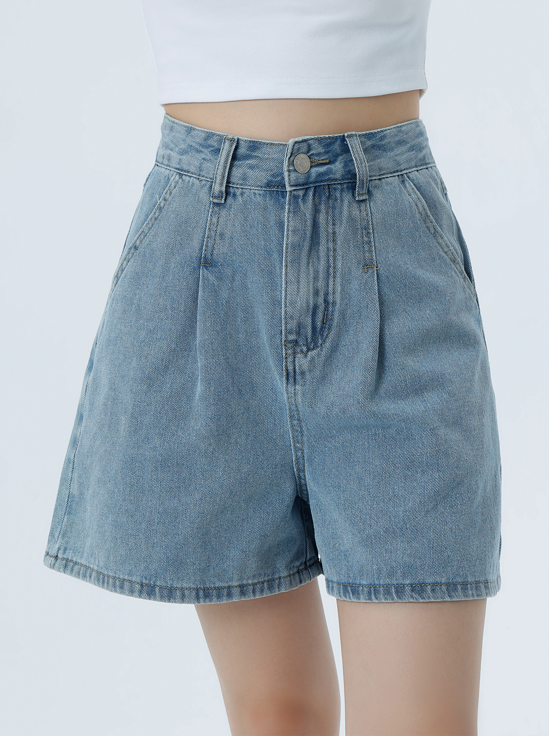 附皮帶牛仔直筒短褲