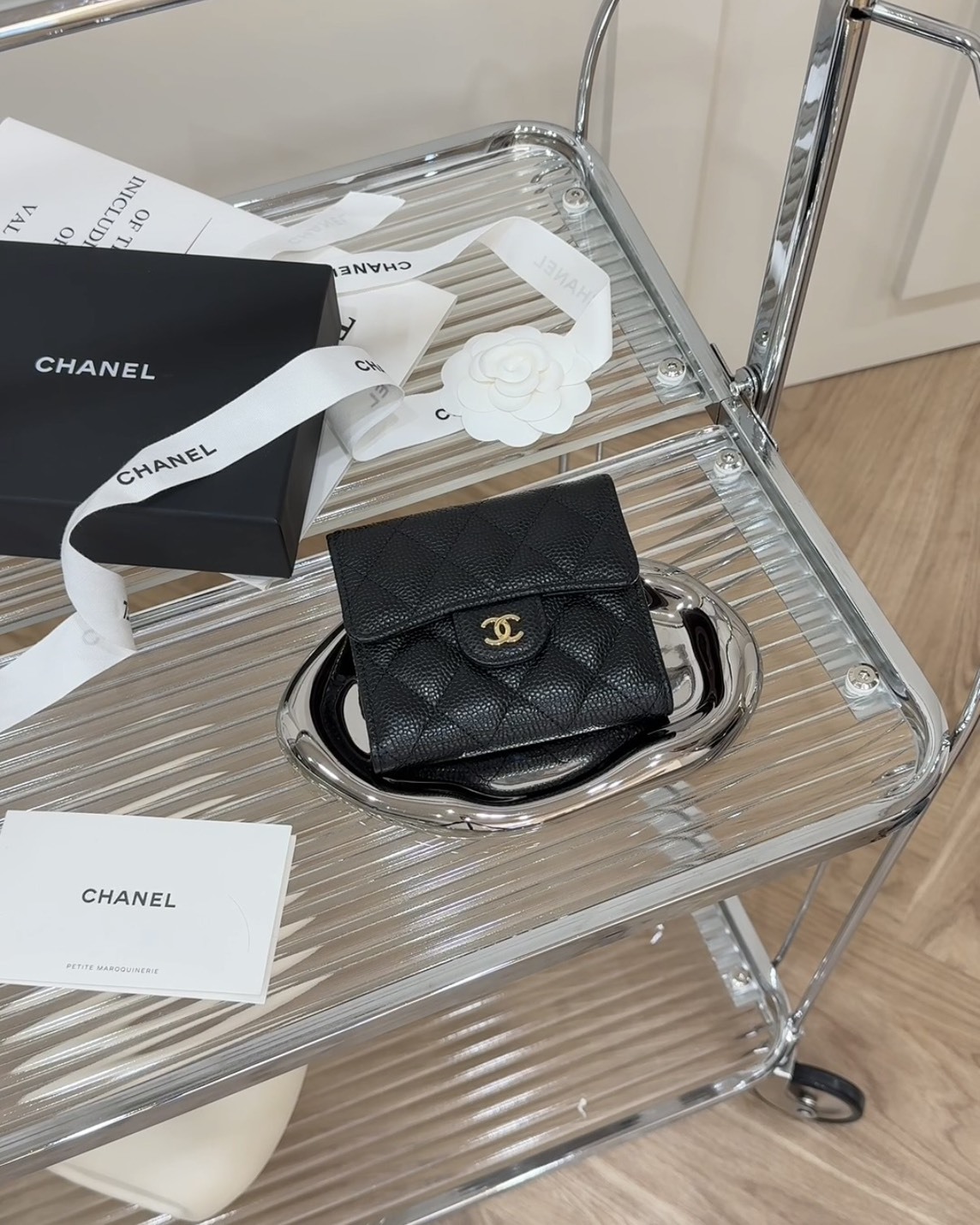 CHANEL｜經典CF 荔枝三折短夾 背拉鍊 黑金