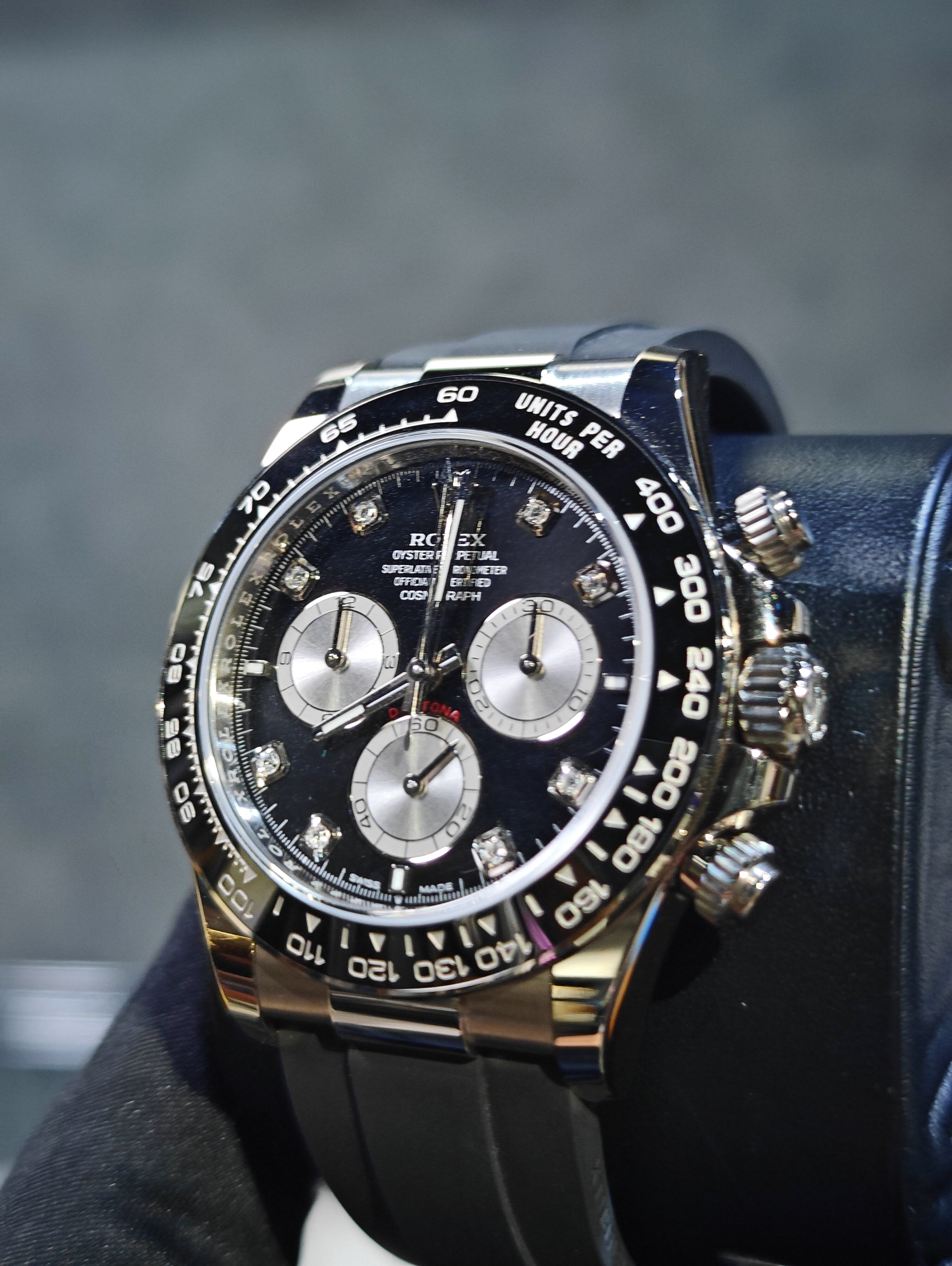 BRAND NEW ROLEX 126519ln 126519g 126519 ROLEX BLACK DIAL WITH DIAMOND OYSTER PERPETUAL COSMOGRAPH DAYTONA WHITE GOLD 40mm