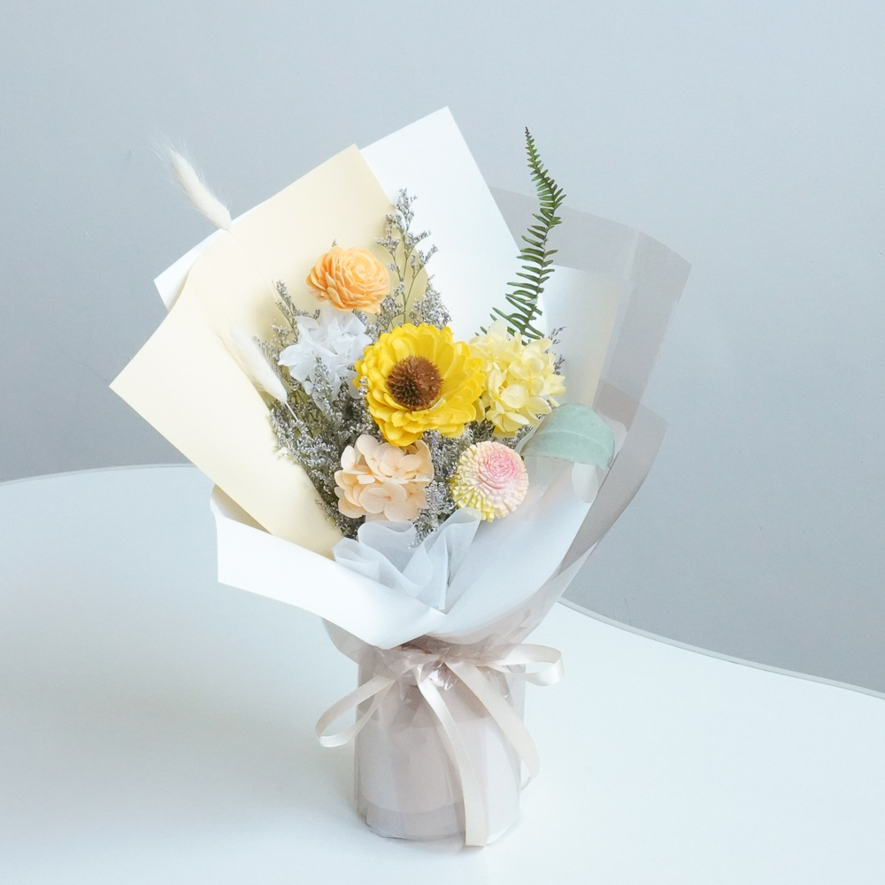 畢業花束,向日葵畢業花束推薦奶茶色畢業花束,柚香晨光