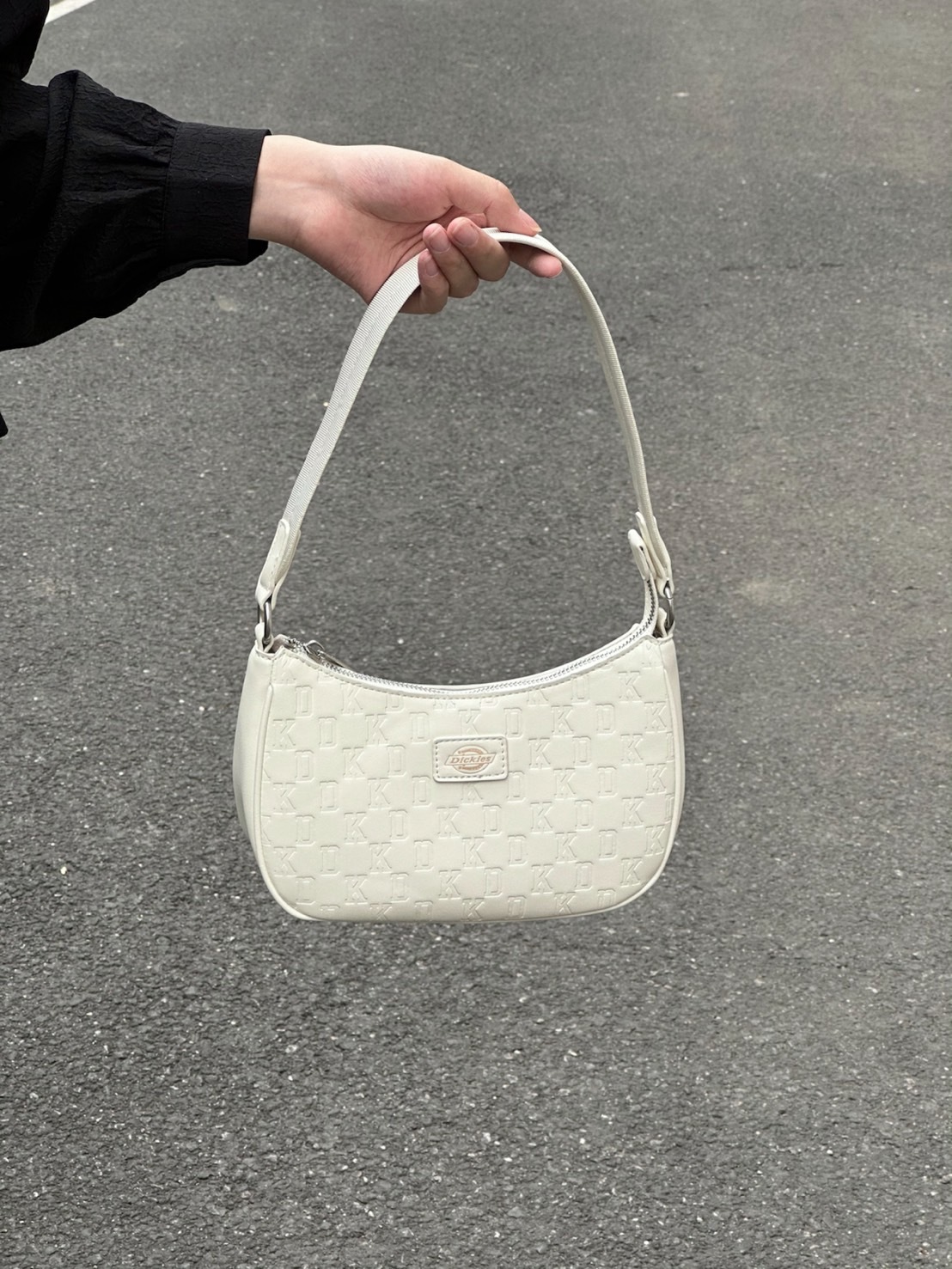 DICKIES 浮雕月光腋下包