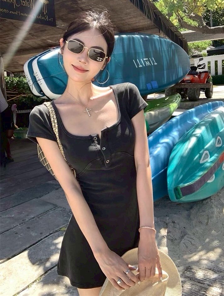 三釦修身水洗短洋