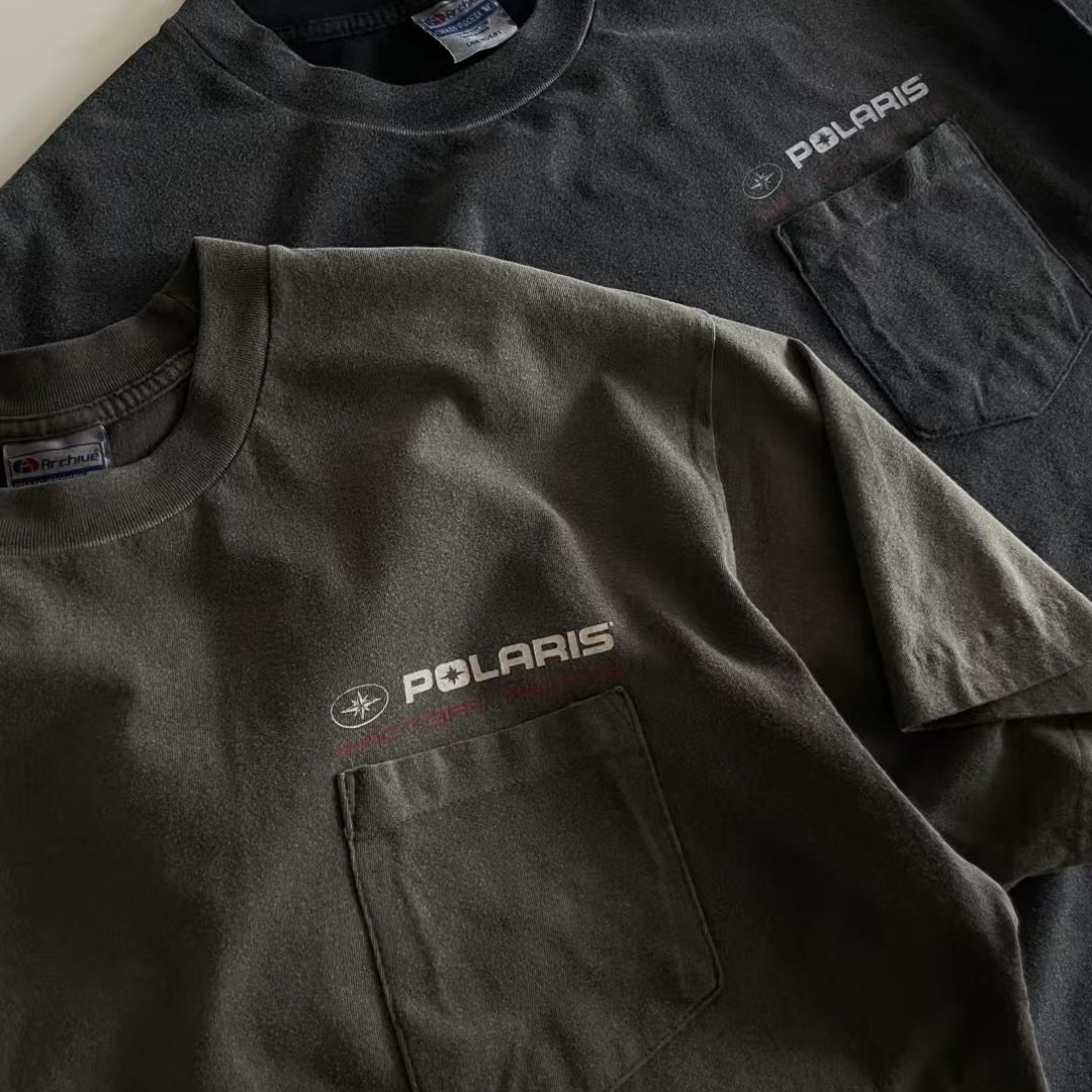 正韓 ARCHIVE 前口袋短袖 背後刺繡字體 薄上衣 春夏 韓國服飾