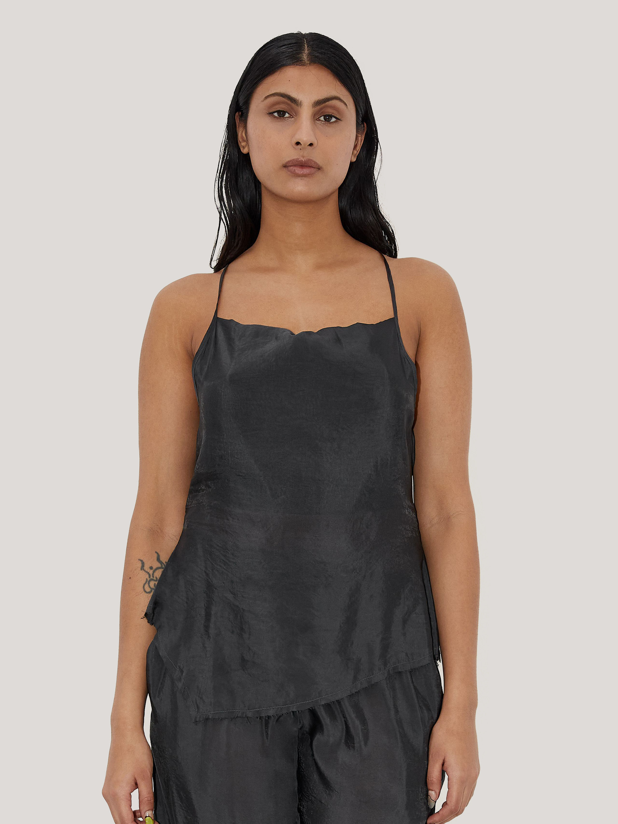 MIISTA Elisaveta Washed Black Top 上衣