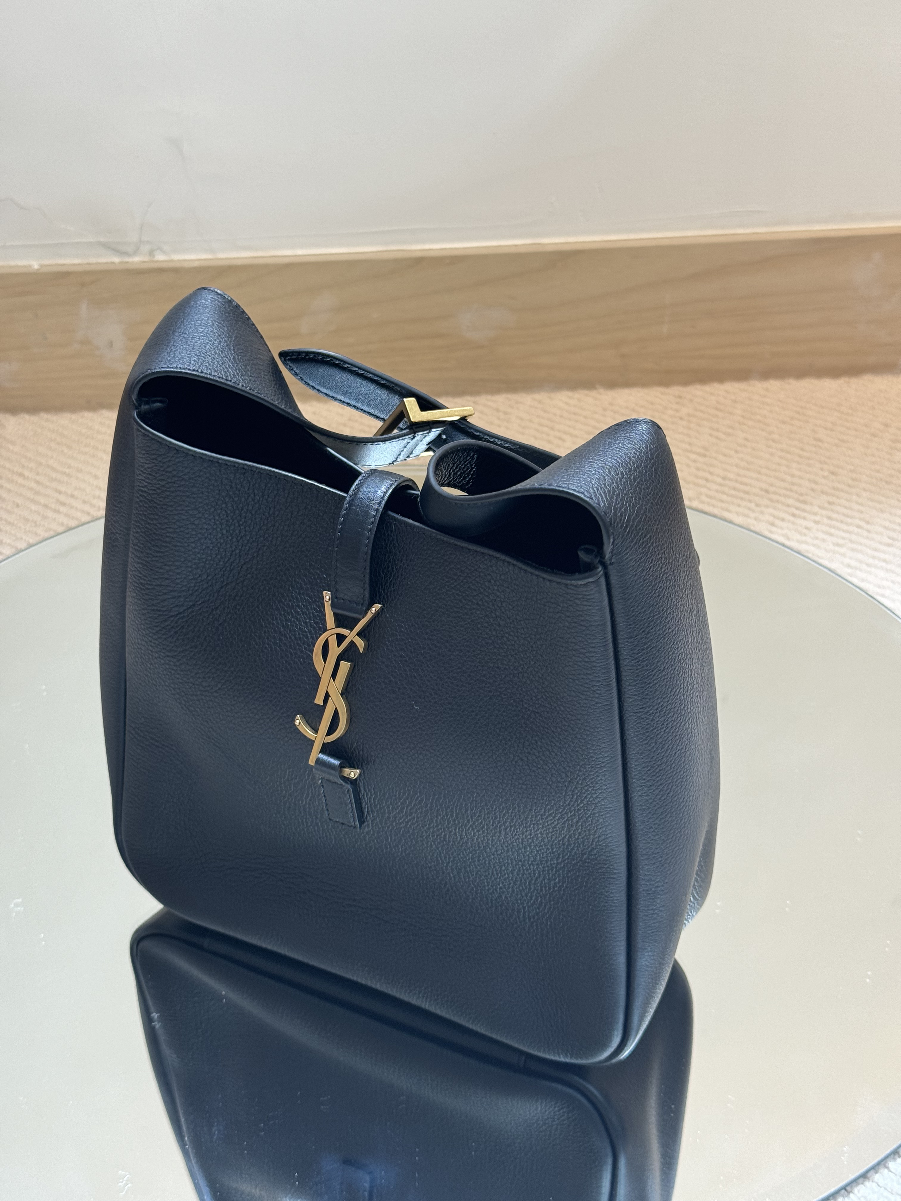 Saint Laurent LE5A7 Hobo 小號