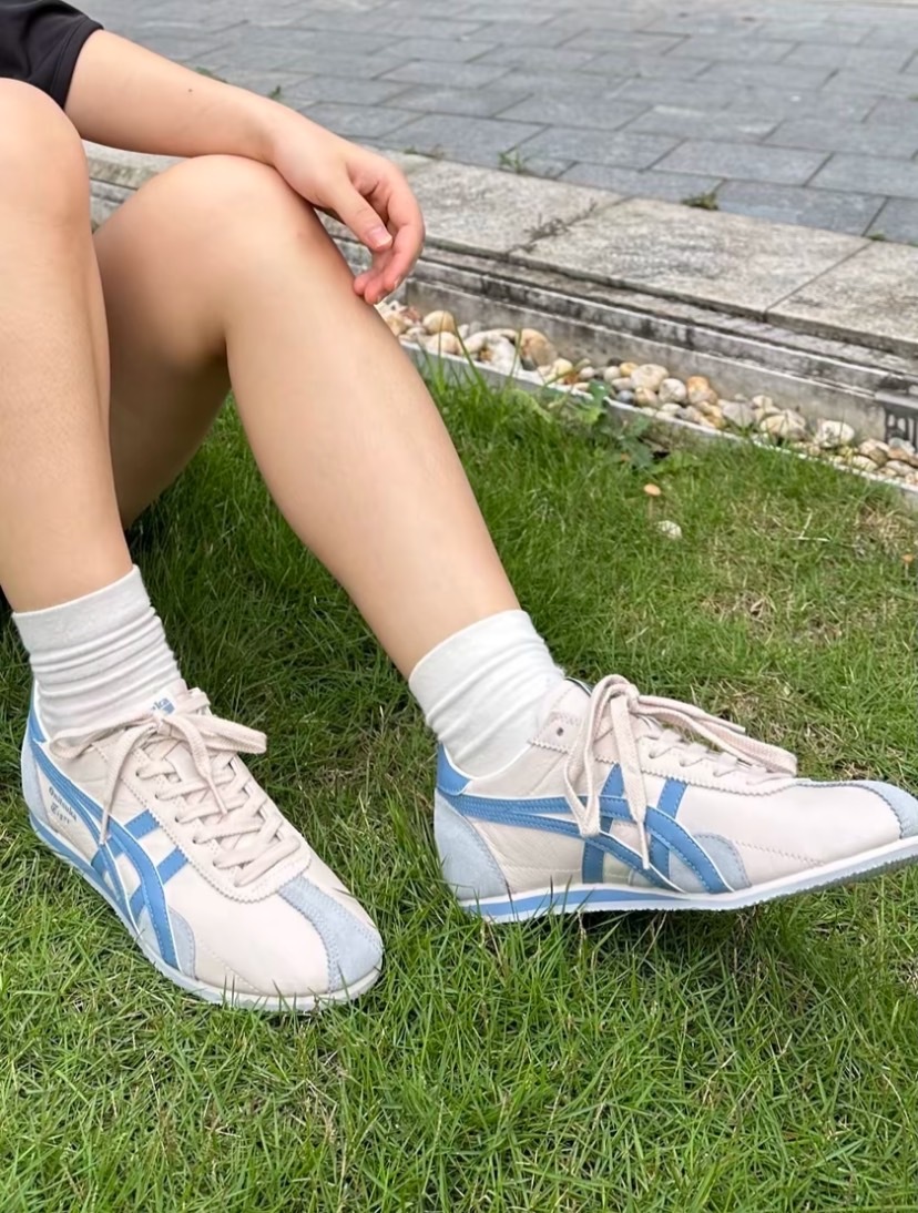 虎 預購】ONITSUKA TIGER 鬼塚虎RUNSPARK 天空藍1183B480250