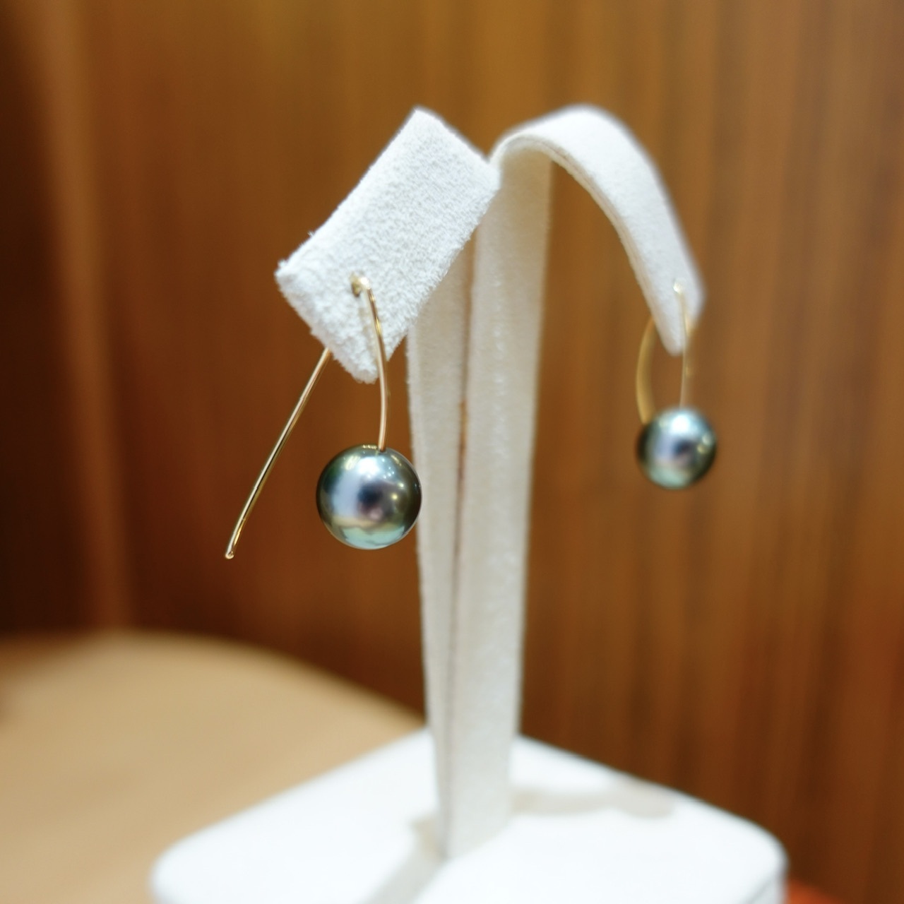 18K金大溪地黑珍珠耳環 (9-10mm)