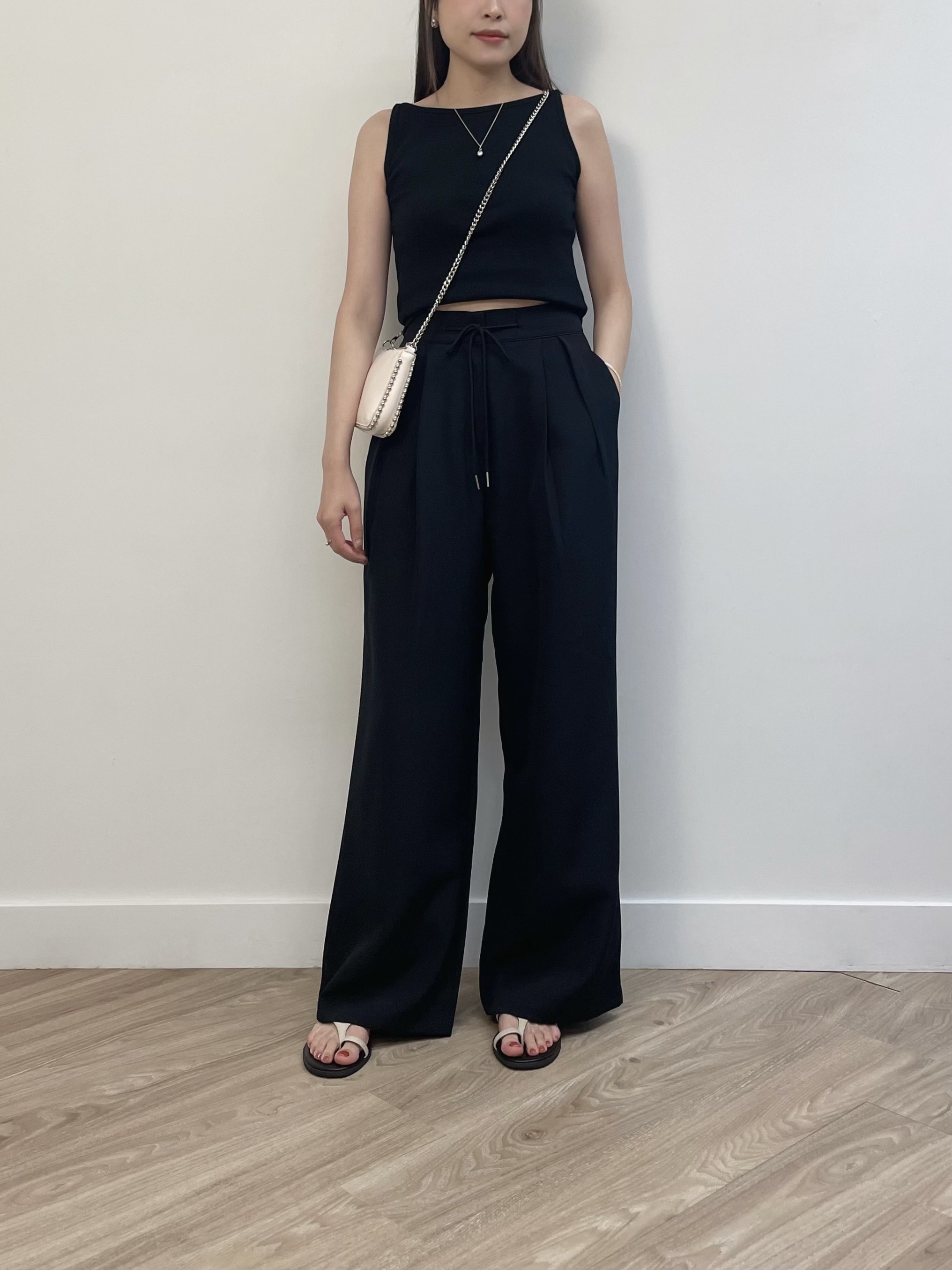 #228N437 Breathe，鬆弛感直筒俐落西褲