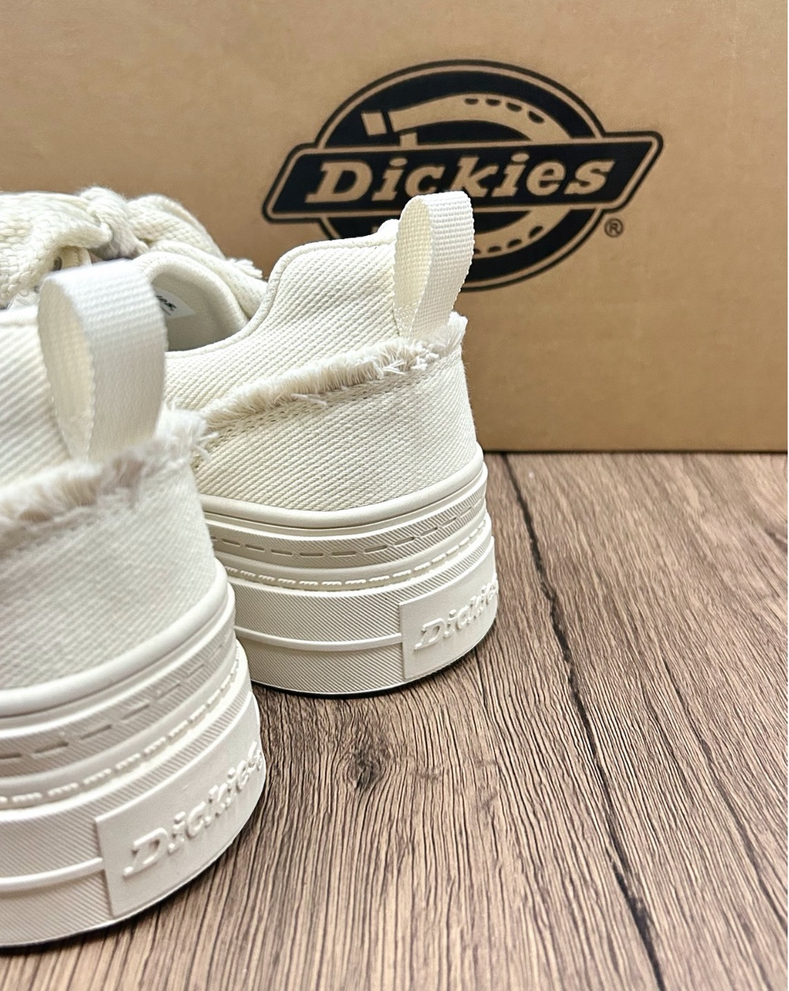 Dickies 厚底增高帆布板鞋（米色）