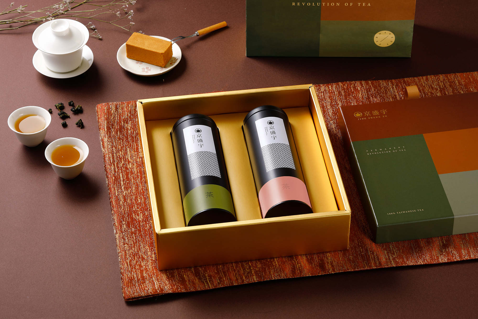 大地のギフトボックス 缶詰茶2本セット(軽焙煎ウーロン&台湾紅茶)