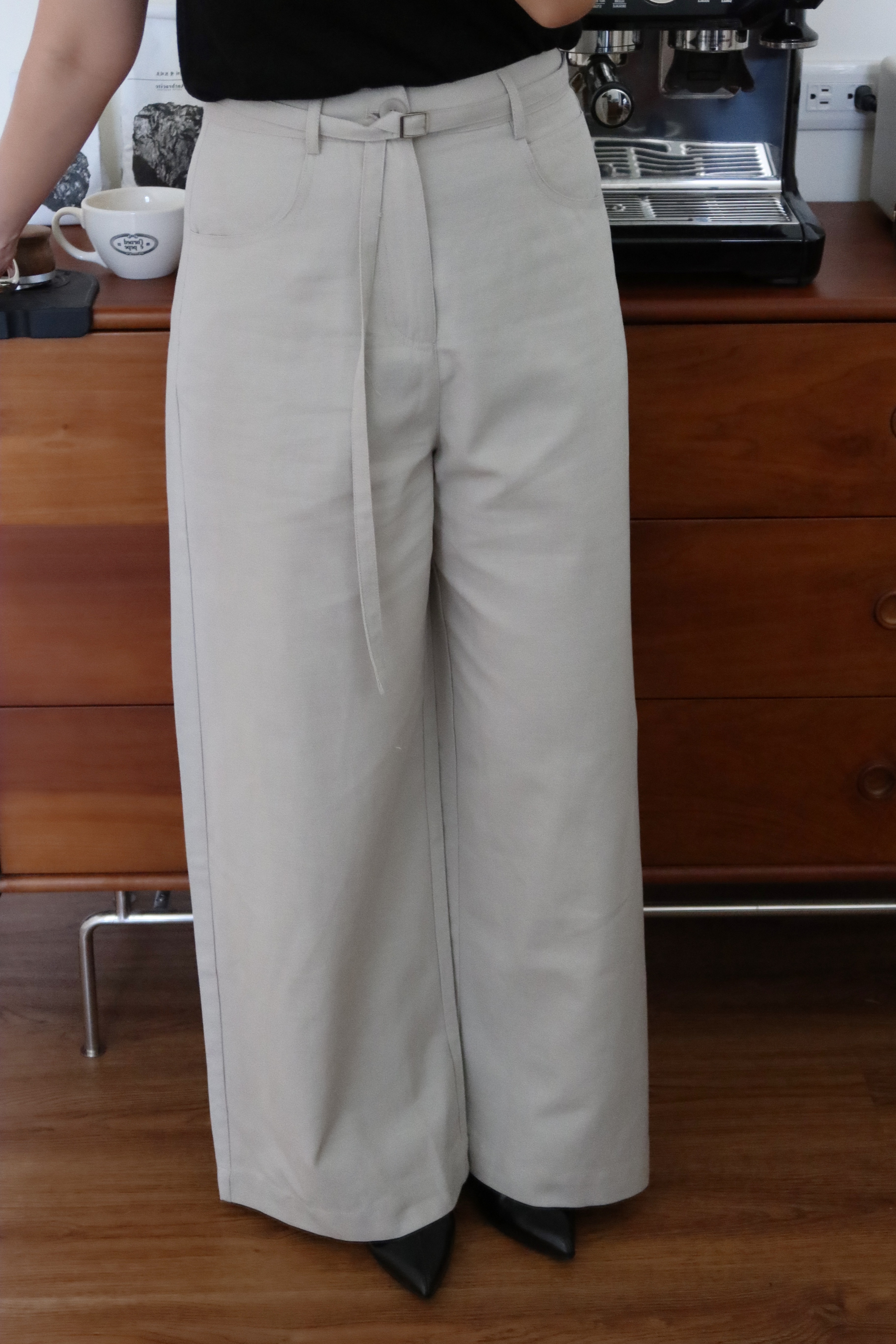(現貨) MA12 不炸梨一穿會愛上的涼感西裝褲 3 Colors (S/M/L)