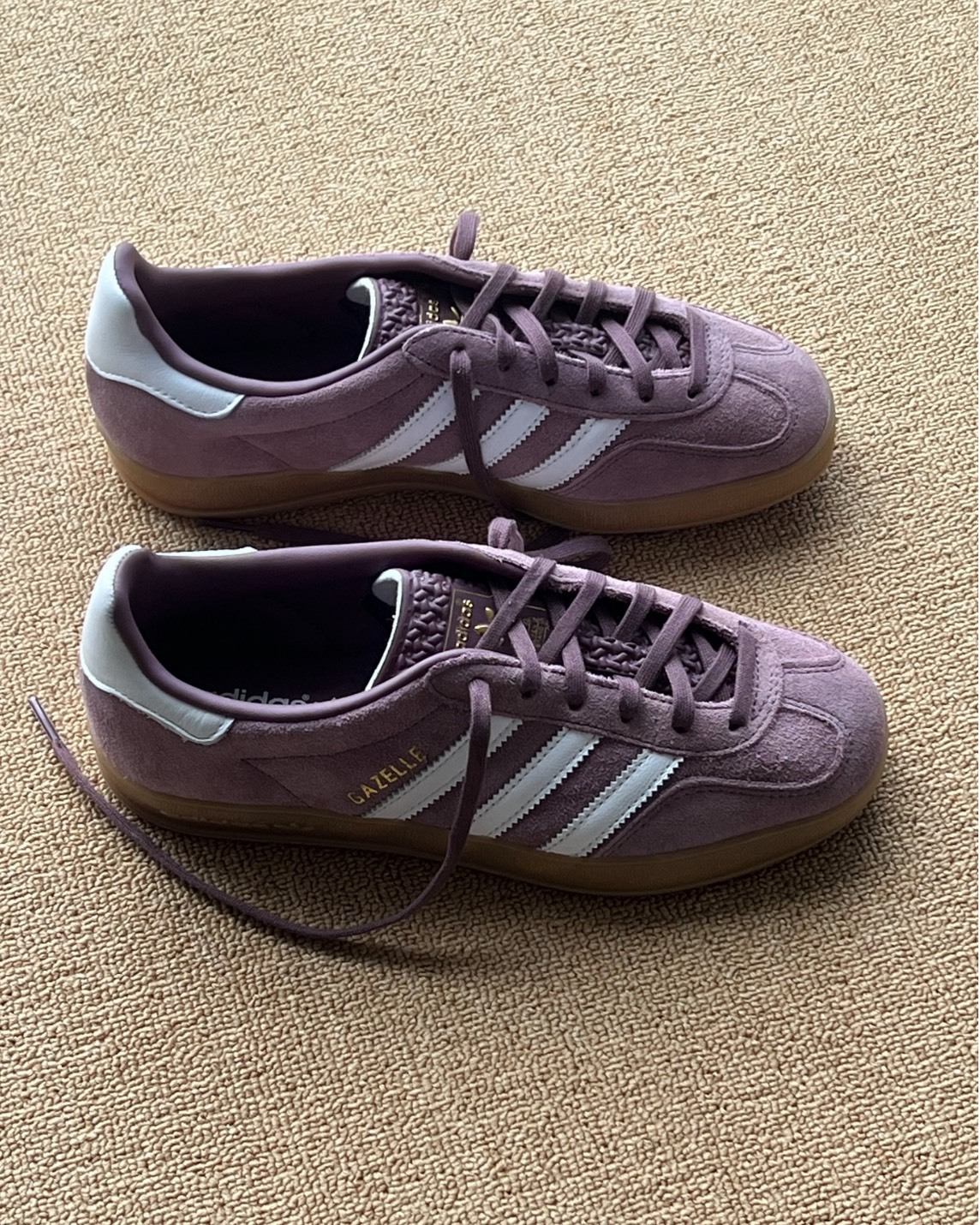 adidas GAZELLE 復古板鞋（紅棕）