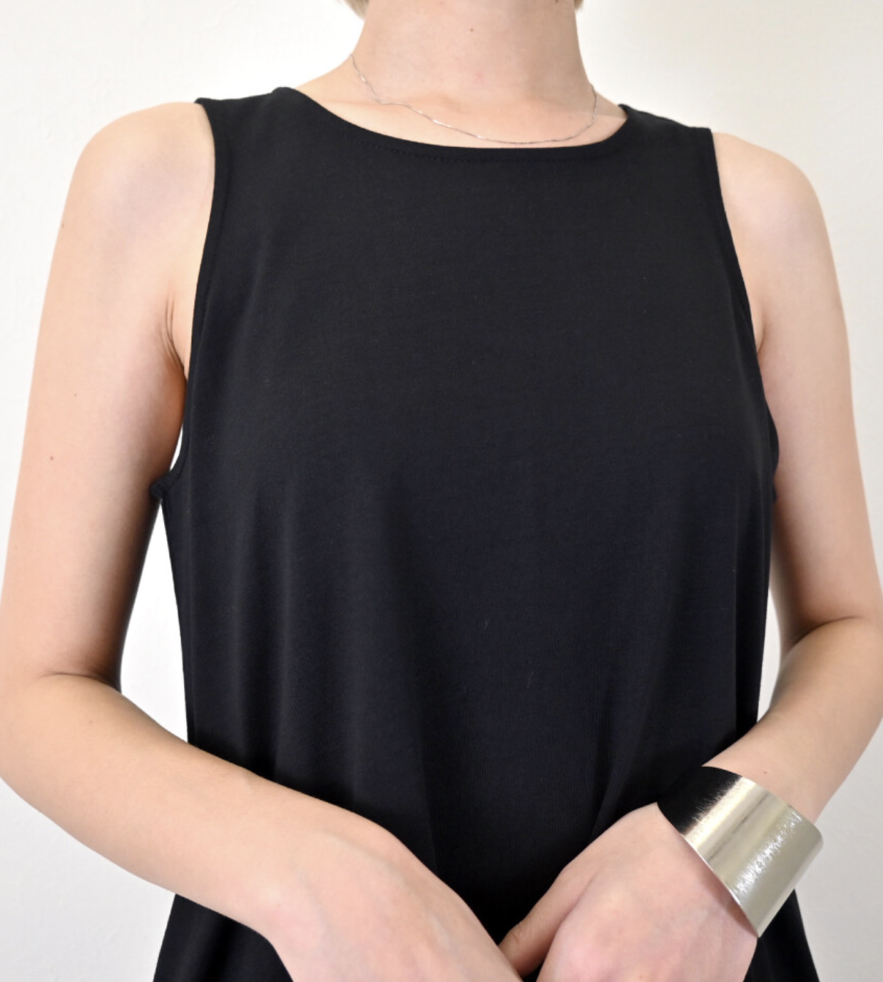 塔夫綢燈籠下擺連身裙