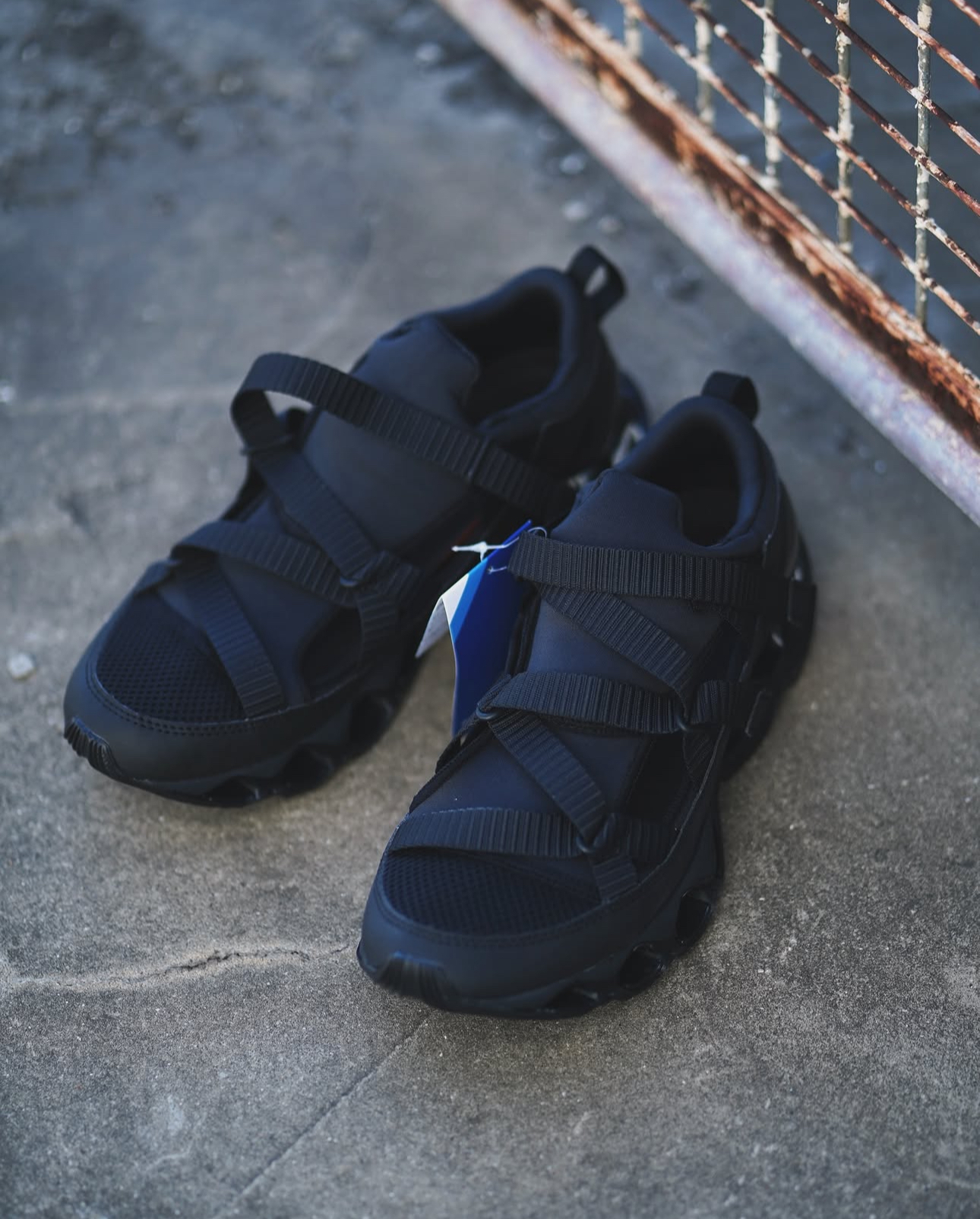 現貨|Mizuno Wave Prophecy Strap BLACK 全黑配色