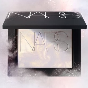 NARS LIGHT REFLECTING™原生光幻彩蜜粉餅 #Aurora冰河極光