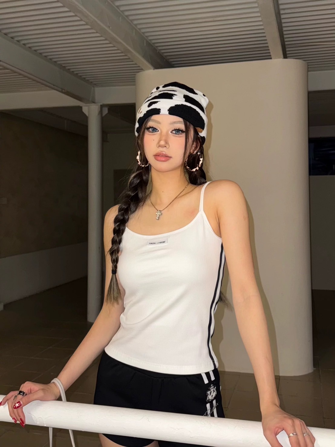 (GOAL) 91003 美式線條吊帶短版上衣