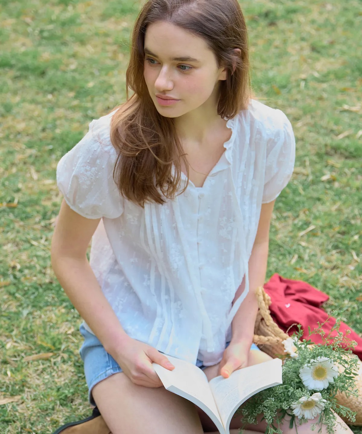 Letter From Moon Soap High Neck Ribbon Blouse