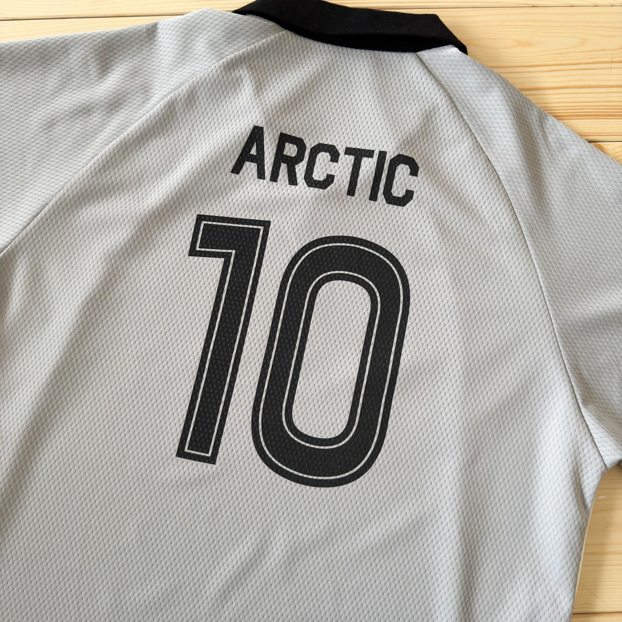 Beluga 網眼透氣V領球衣 18873