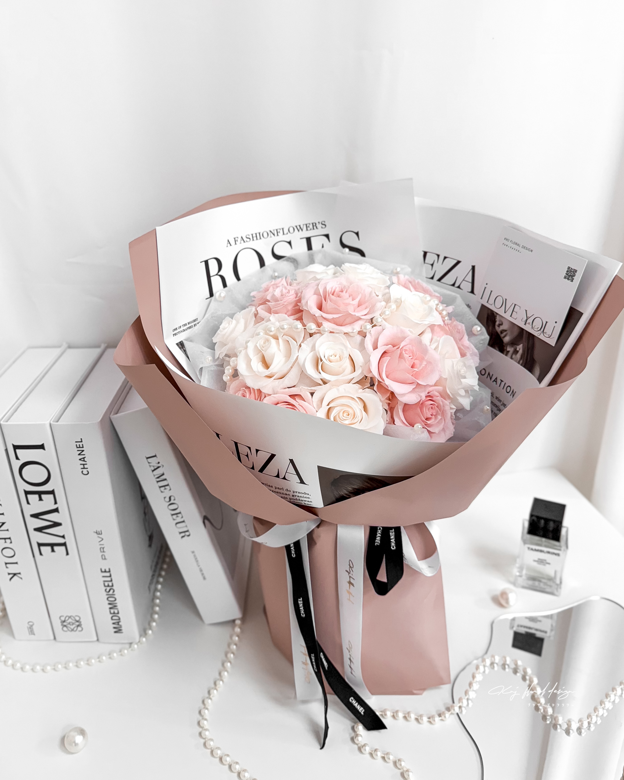 以愛之名永生玫瑰花束-曖昧