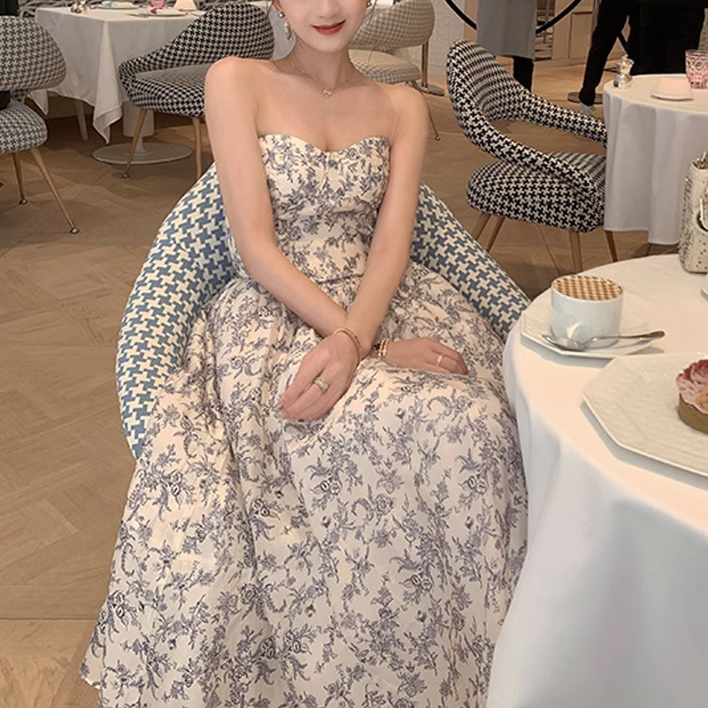 青花瓷收腰平口 澎裙洋裝