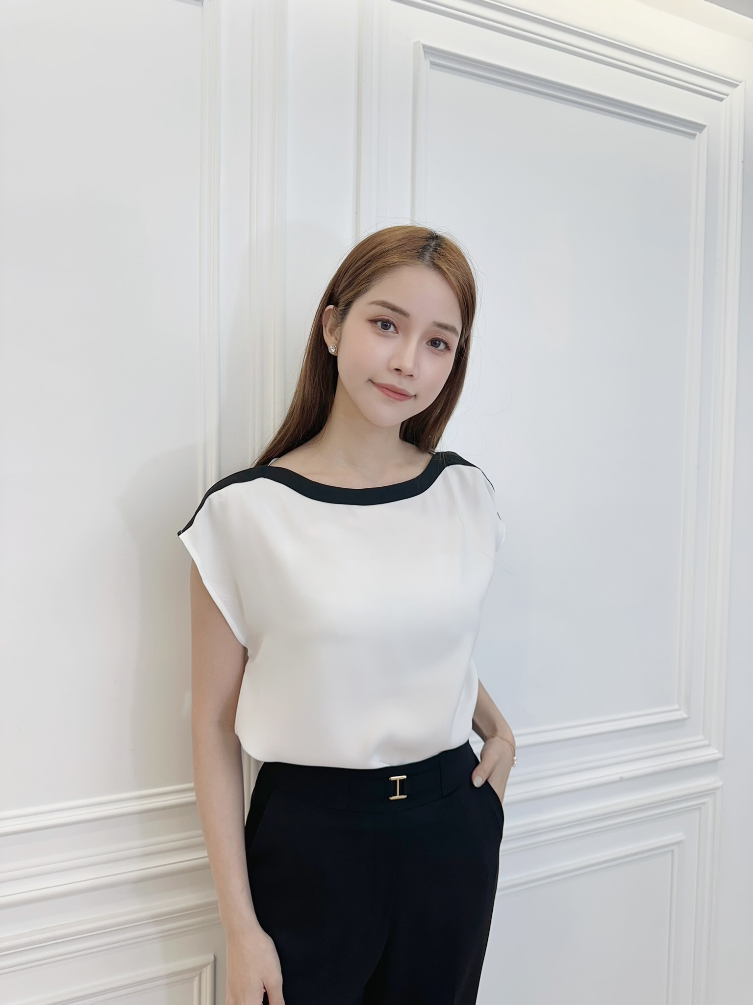 撞色領短袖上衣