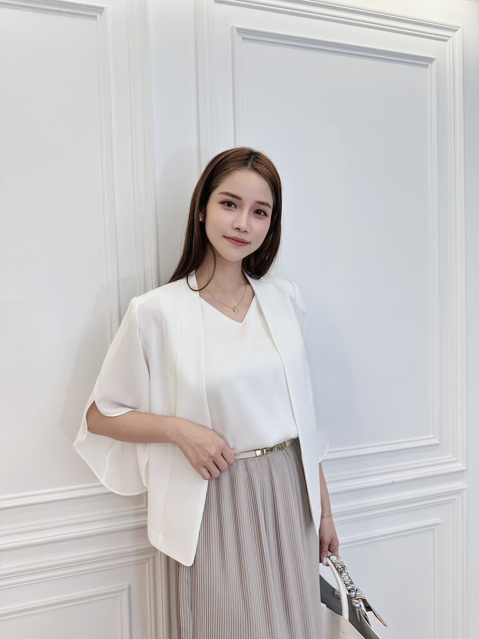 (職場必備)開衩袖素面外套