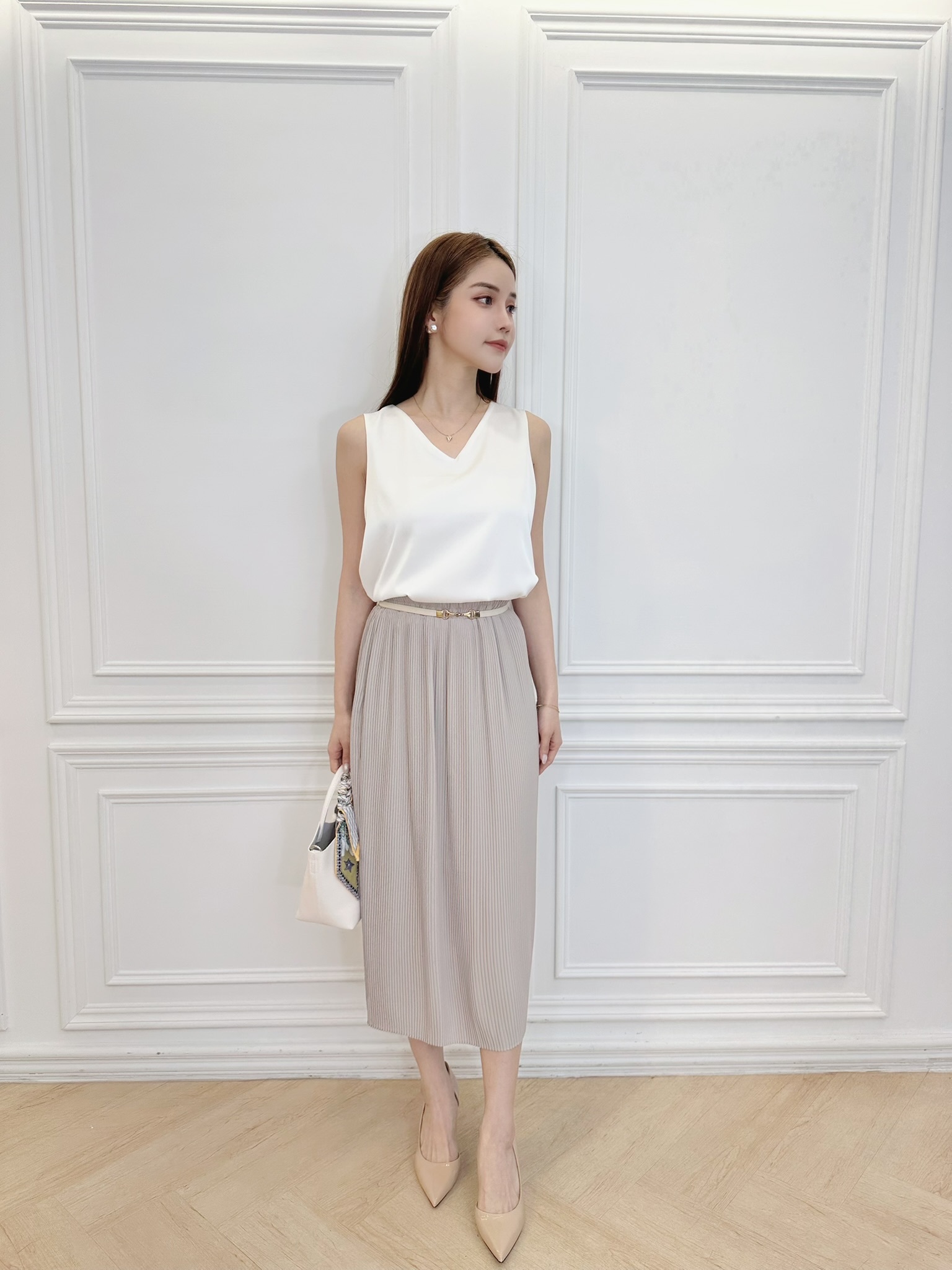 彈性細褶中長裙