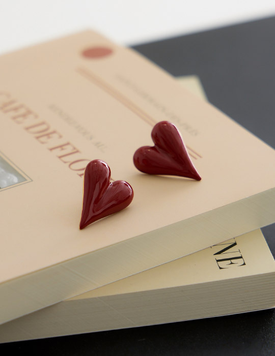 【鈦鋼】熱戀紅心滴釉。針式耳環