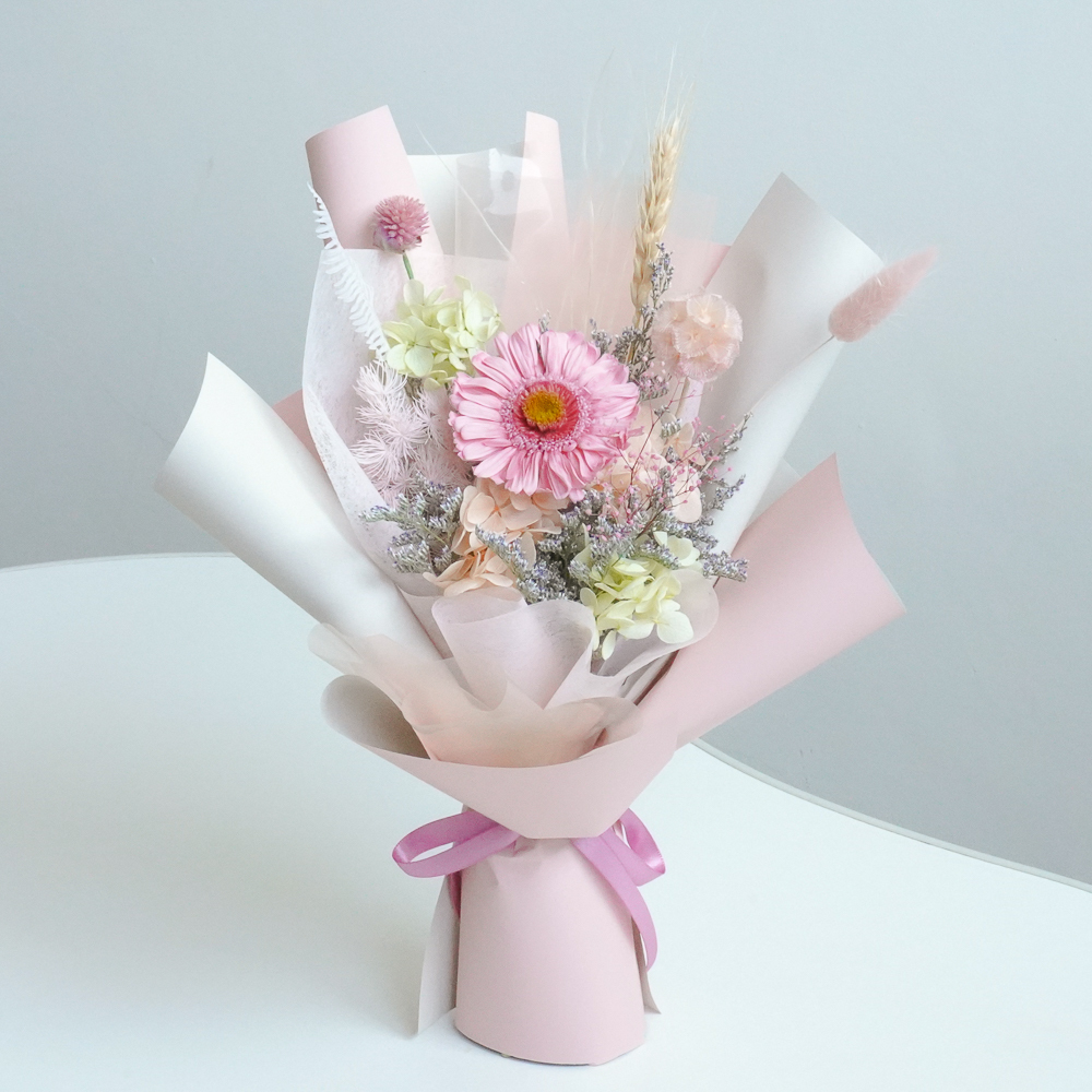 粉色向日葵花束,粉色畢業花束推薦台北,畢業花束推薦台北